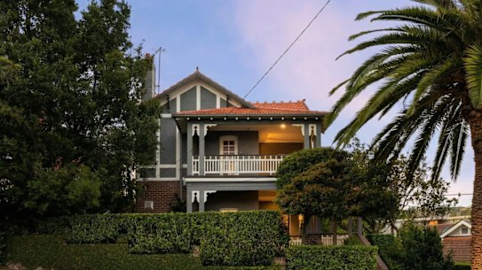 24 Hodgson Avenue, Cremorne Point NSW 2090