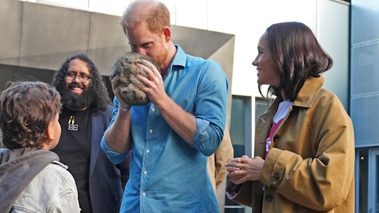Harry and Meghan meet representatives from the Koorie Heritage Trust.