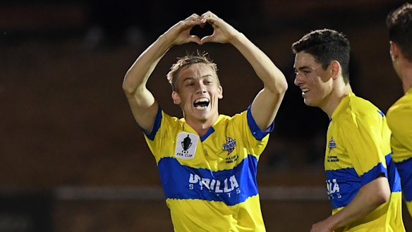 Fraser Hills has been awarded the Michael Cockerill Medal as the standout player in this year's FFA Cup from a non-A-League team.