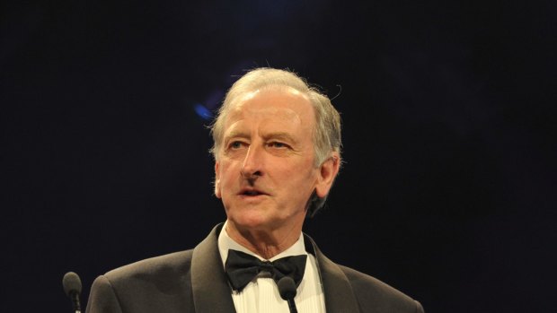 Bill Lawry was an integral part of Nine's cricket commentary team.