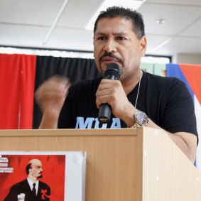 CFMEU's WA president Vinnie Molina has weighed in on Australia's foreign policy, calling on Foreign Minister Julie Bishop to recognise controversial Venezuelan elections.