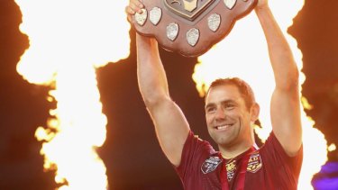 Cameron Smith, yet again holding the shield aloft.