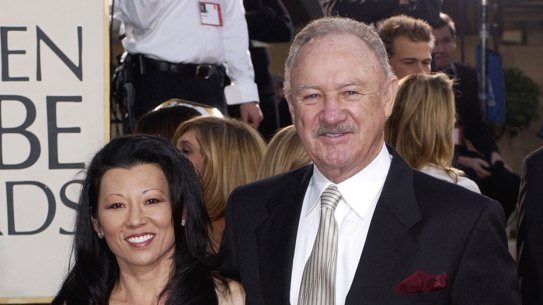 Gene Hackman with wife Betsy Arakawa at the Globe Awards in Hollywood in 2003.