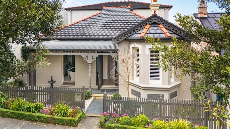 Sydney Property: Queens Park Home Sells for $7.3 Million at Auction...