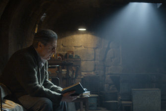Daniel Auteuil as Haffmann, trapped in his own basement.