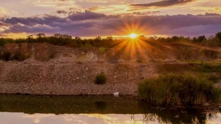 smh.com.au - Rowena Duckworth - Auric smashes budget with golden finish at WA mine