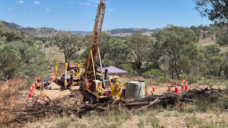 Kuniko locks in rig for multi-target NSW gold-silver drill b