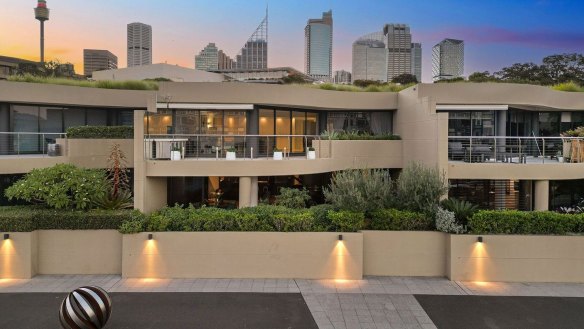 Barrister Richard Cobden’s ground floor apartment in Woolloomooloo’s Wharf Terraces sold for $6,537,500.
