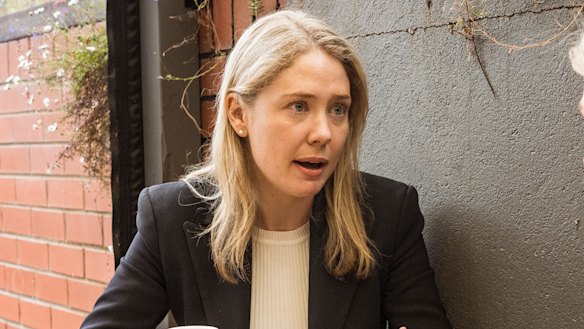 Now you don’t ... when Hamer met up with her party leader, the pearls had vanished.