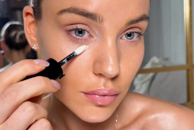Content creator Mathilda Haroun (@mathildaharoun) demonstrates the highlighter under eye technique