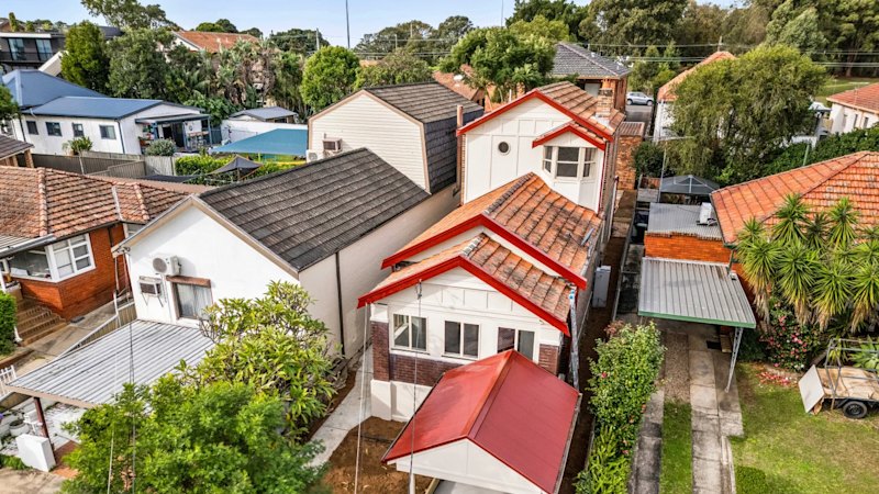 Five Dock house fetches $200,000 auction bonus via unusual strategy