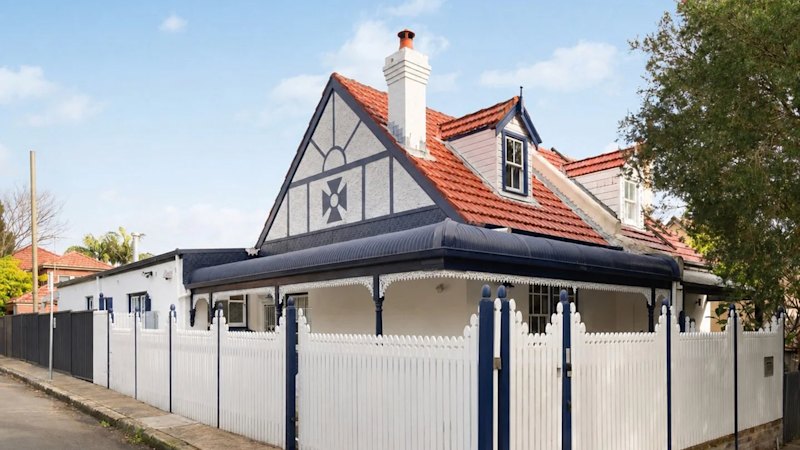 ‘We got a house’: Inner west semi sells for $311,000 above reserve