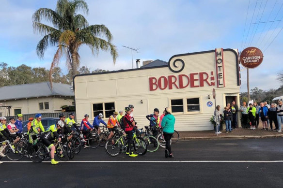 The annual cycle race ahead of the Apsley Cup on the June long weekend. 