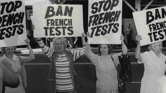Members of the Union of Australian Women protest outside the French consulate, Sydney, on June 1, 1973.
