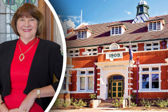 Kepala sekolah Perth Modern, Lois Joll, ditantang oleh orang tua, siswa, dan dewan sekolah atas usahanya untuk mendapatkan auditorium senilai $10 juta.