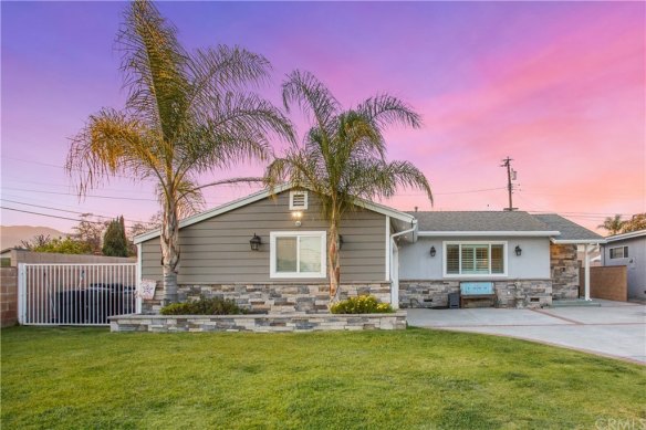 From the outside, there’s no hint this house has an unusual layout. 