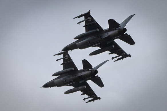 Two F-16 fighter jets.