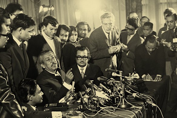 Sheikh Mujibur Rahman gives a press conference in London’s Claridge’s Hotel after being released from West Pakistan in January 1972.   