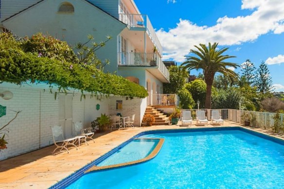 The Whale Beach block was once owned by the late Dame Joan Sutherland.