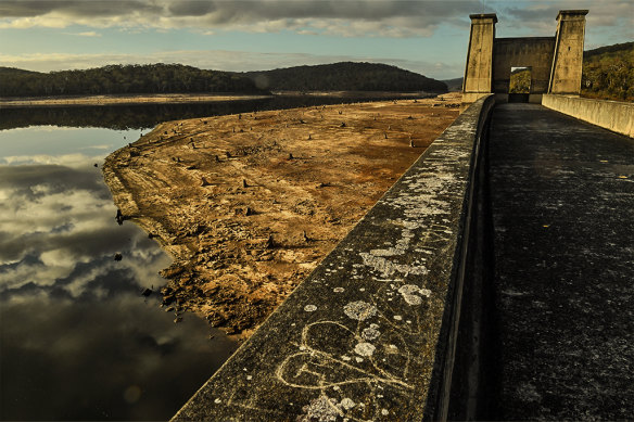 Low water in the Cordeaux Dam in the Upper Nepean Scheme in 2018.