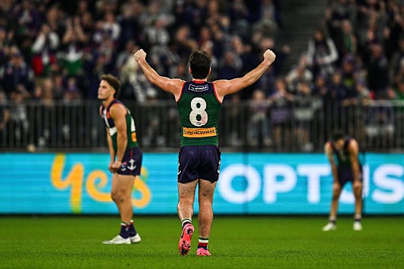 Andrew Brayshaw celebrates Fremantle’s win over the Crows to secure the minor premiership.