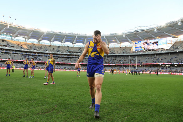 Elliot Yeo of the Eagles leaves the field after the team’s defeat. 