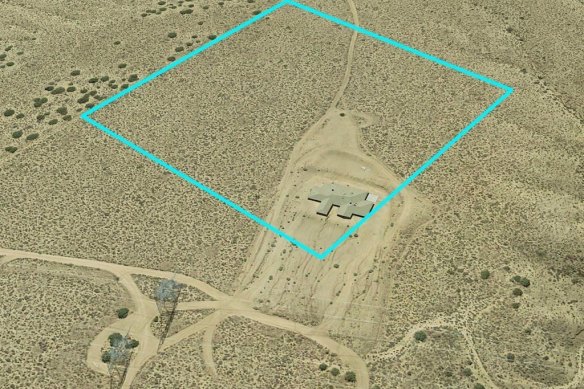 An aerial shot of the house. How did someone mistakenly build in the middle of the Mojave Desert?