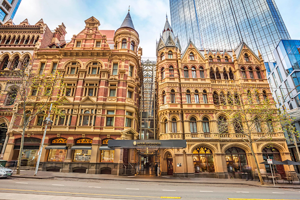 Located on prestigious Collins Street, the InterContinental Melbourne The Rialto is an icon of glamour, grandeur and grace. 