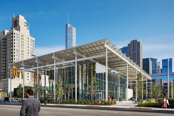 In Chicago, even McDonald’s impresses with the architecture of its flagship store.