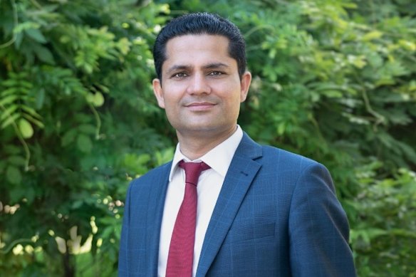 Quakers Hill estate agent Deepak Bangarh has had his license suspended by Fair Trading.