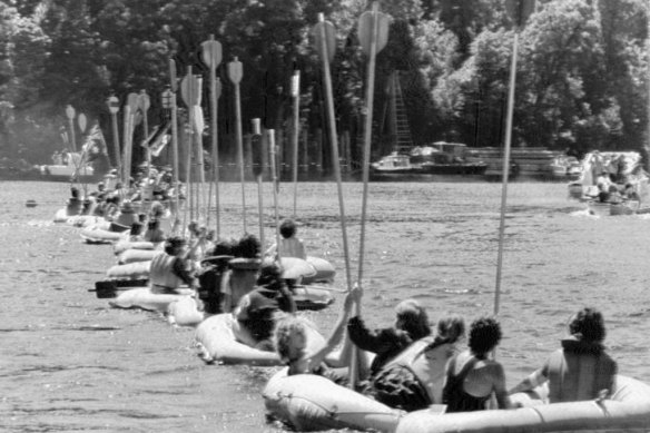 Demonstrators line up their rubber rafts across the Gordon River near the proposed Franklin River dam site.
