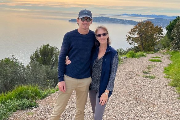 De Minaur with his mum, Esther.