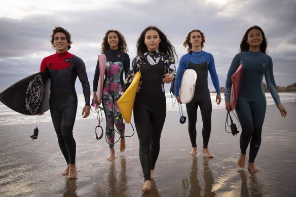 The young cast of Surviving Summer: (l-r) Joao Gabriel Marinho as Marlon Sousa, Savannah La Rain as Bodhi Mercer, Sky Katz as Summer Torres, Kai Lewins as Ari Gibson, and Lilliana Bowrey as Poppy Tetanui. 