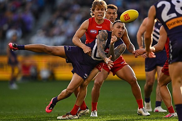 Fremantle set a club record in round 16 when their victory over Gold Coast became the side’s 14th straight win for the season. Shai Bolton kicked three goals to help his side defeat the team that knocked the Dockers out of the 2025 finals race.