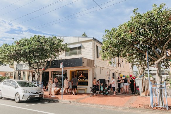 Spoonys Gelato Shop sells the award-winning Spoon Bay Gelato. 