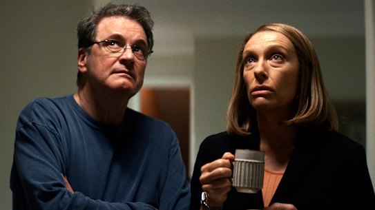 Colin Firth as Michael Peterson and Toni Collette as Kathleen in The Staircase.
