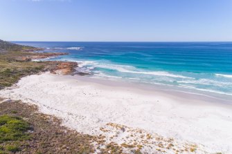 Sea-changers have been drawn to Tasmanian towns such as Bicheno. 