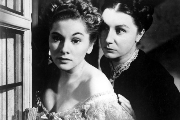Judith Anderson as Mrs Danvers gives the new Mrs de Winter (Joan Fontaine) the full treatment in Rebecca.