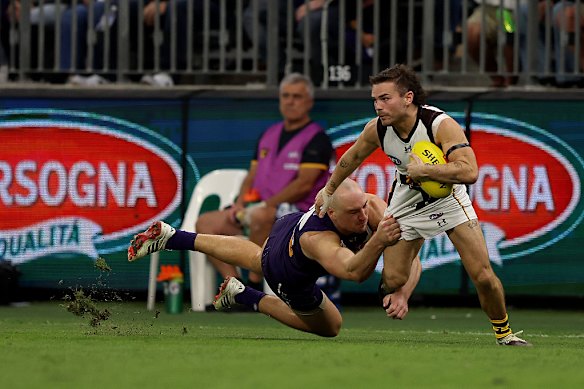Brennan Cox kept a close watch on Hawthorn gun Nick Watson as Fremantle kept the winning streak alive in round nine. Who knew at the time that the two teams would meet again in the first qualifying final.