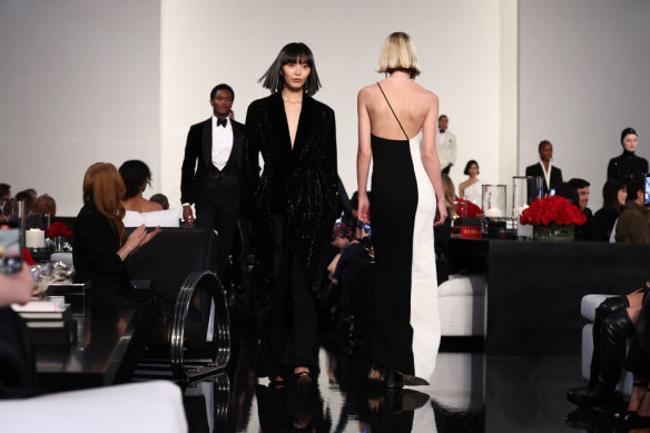  Every single person - on the Ralph Lauren catwalk and the front row, including Anna Wintour - was in black or white.
