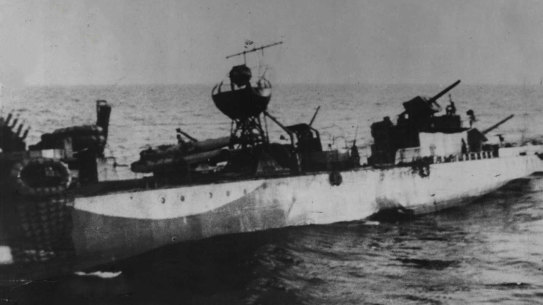 HMAS Waterhen, to her crew ’the old Chook”, was the Australian Navy’s first loss at the hands of the enemy in World War II.