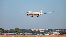 Qantas’ new ultra-long-haul plane has broken record for the longest flight.