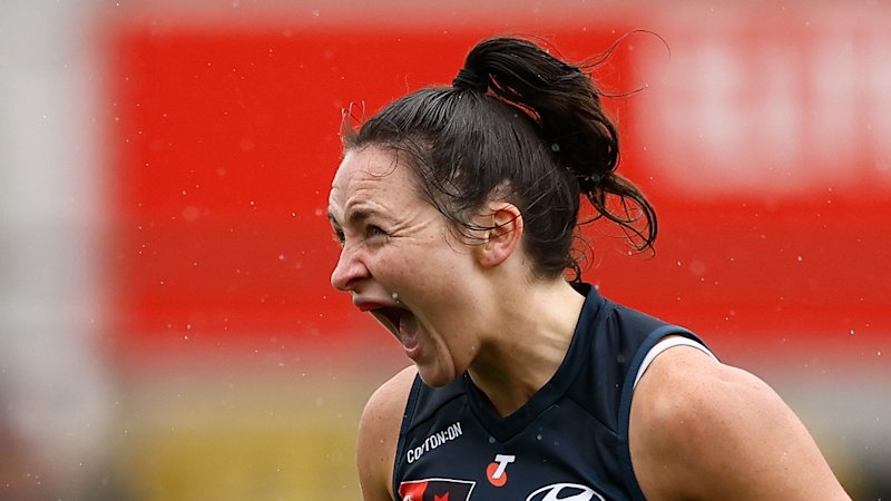 Carlton vs West Coast AFLW LIVE: Blues find goals despite heavy rain; Eagles gun returns after knee scare