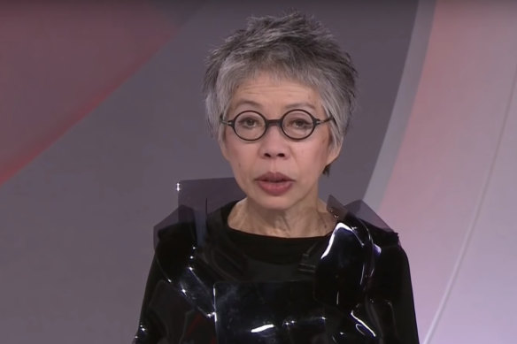 Veteran newsreader Lee Lin Chin said she quit SBS after being told of junior staff being bullied.