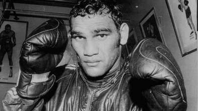 Tony Mundine remembered as champion boxer from Baryulgil to world title fight