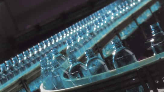 Price hikes hit profits at packager Amcor