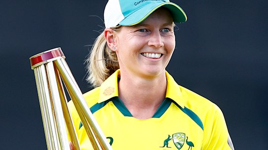 Australian captain Meg Lanning with the trophy.