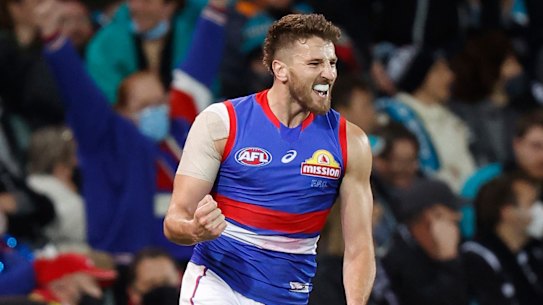 ADELAIDE, AUSTRALIA - SEPTEMBER 11: Marcus Bontempelli of the Bulldogs celebrates a goal during the 2021 AFL Second Preliminary Final match between the Port Adelaide Power and the Western Bulldogs at Adelaide Oval on September 11, 2021 in Adelaide, Australia. (Photo by Michael Willson/AFL Photos via Getty Images)