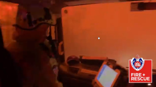 Footage from inside the Wyoming truck that was overrun by fire near South Nowra. 