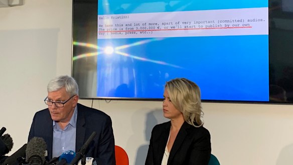 The message the alleged extortionist sent to WikiLeaks' editor Kristinn Hrafnsson.